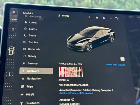 Used 2021 Tesla Model S Plaid image 27