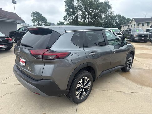 Used 2023 Nissan Rogue SV AWD/4WD image 5