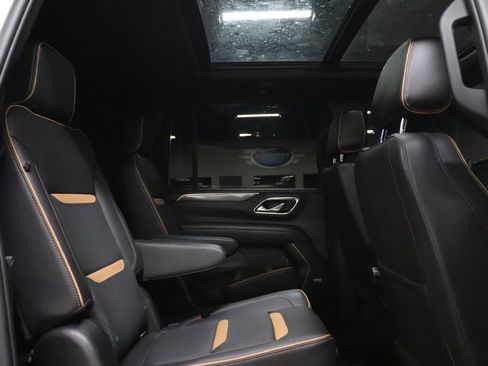 Used 2022 GMC Yukon XL AT4 image 19