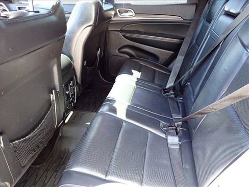 Used 2015 Jeep Grand Cherokee Limited w/ Luxury Group II AWD/4WD image 9