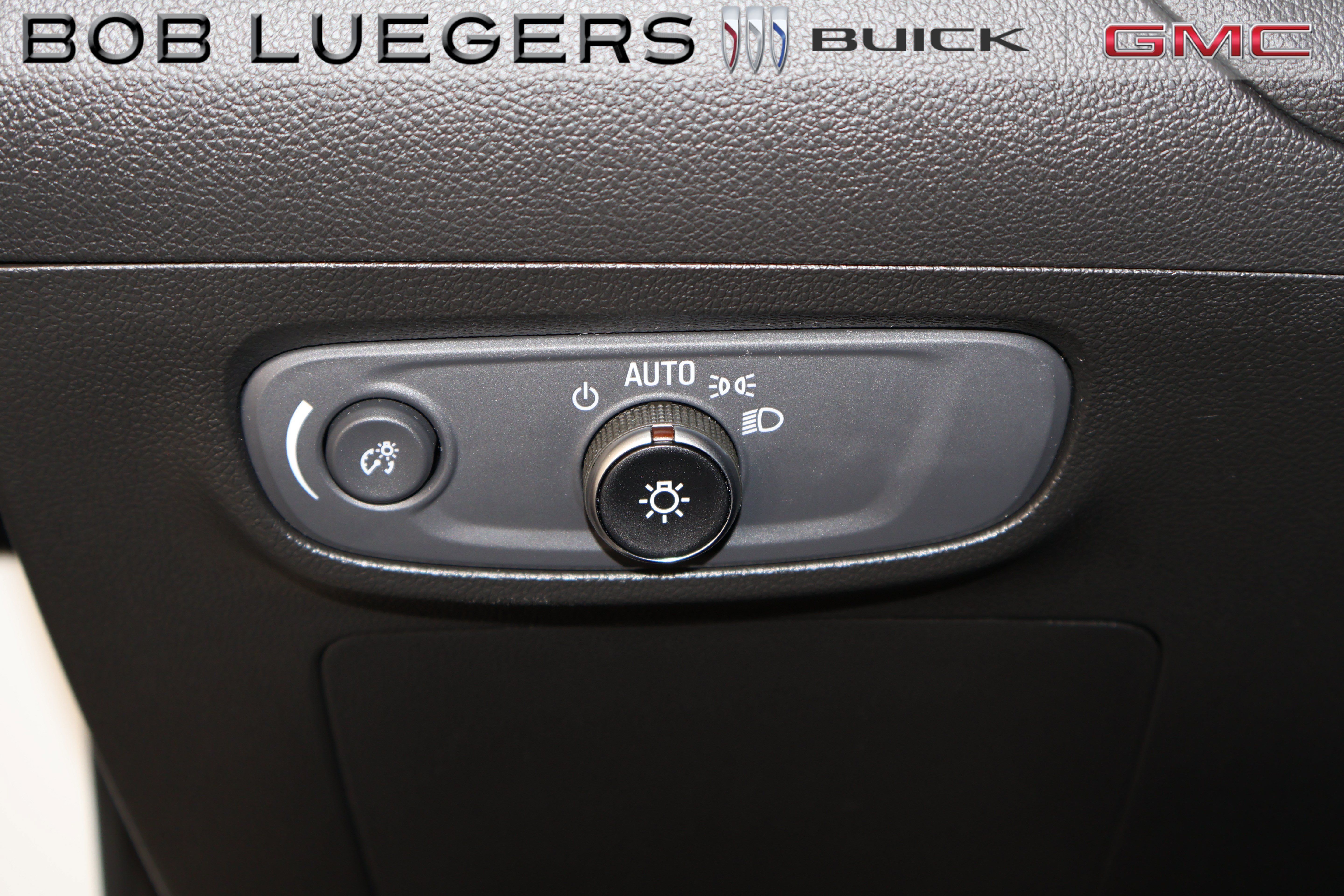 Certified 2024 Buick Encore GX Preferred w/ Comfort Package FWD image 26