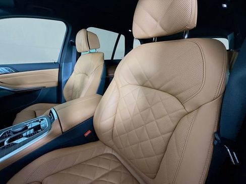 New 2026 BMW X5 xDrive50e w/ M Sport Package image 22
