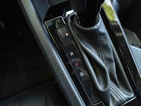 Used 2023 Honda Accord EX-L image 29