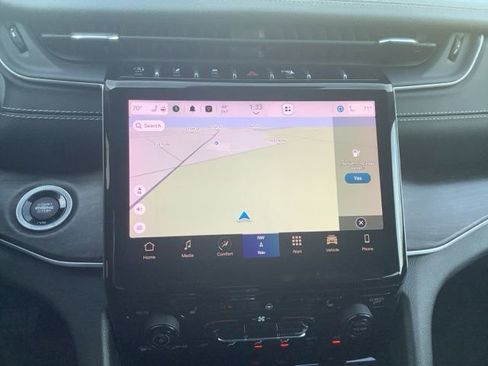 Used 2022 Jeep Grand Cherokee L Limited image 19