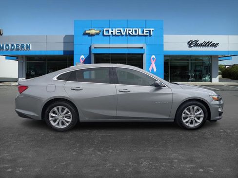 Used 2024 Chevrolet Malibu LT w/ LPO, Floor Liner Package image 4