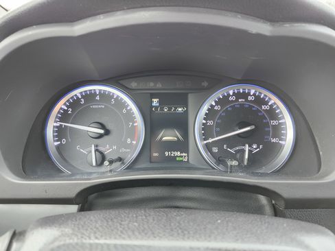 Used 2017 Toyota Highlander Limited image 34