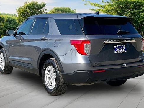 Certified 2022 Ford Explorer 4WD image 2