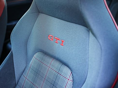 New 2026 Volkswagen GTI S image 36