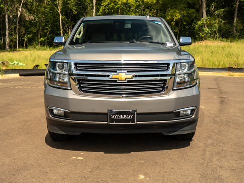 Used 2017 Chevrolet Tahoe Premier AWD/4WD image 2