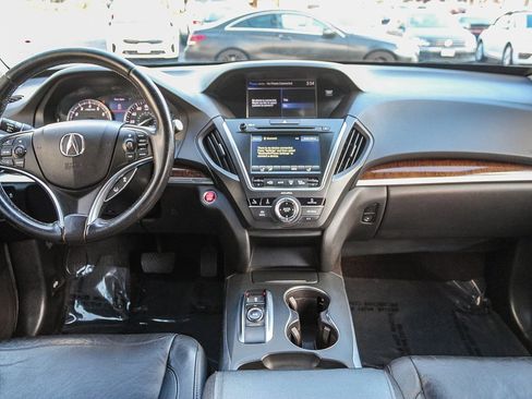 Used 2018 Acura MDX FWD image 12