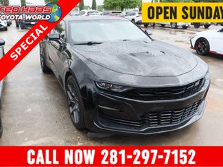 Used 2020 Chevrolet Camaro SS video 1