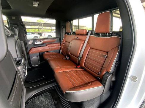 New 2026 GMC Sierra 3500 Denali Ultimate AWD/4WD image 13
