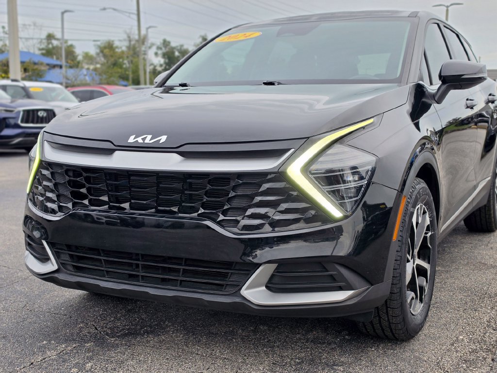Used 2024 Kia Sportage EX FWD image 13