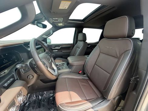 Used 2026 GMC Sierra 1500 Denali w/ Denali Reserve Package RWD image 10