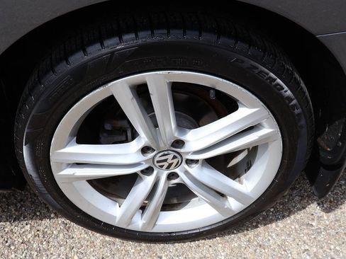 Used 2014 Volkswagen Passat 3.6 SEL Premium FWD image 12