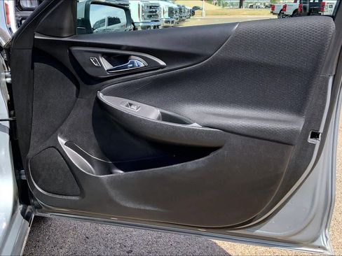 Used 2024 Chevrolet Malibu RS FWD image 23