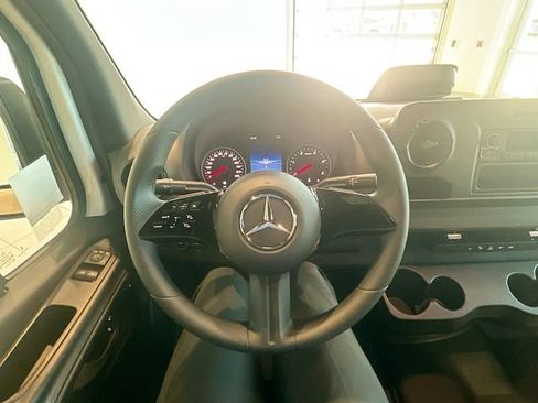 New 2025 Mercedes-Benz Sprinter 2500 image 11