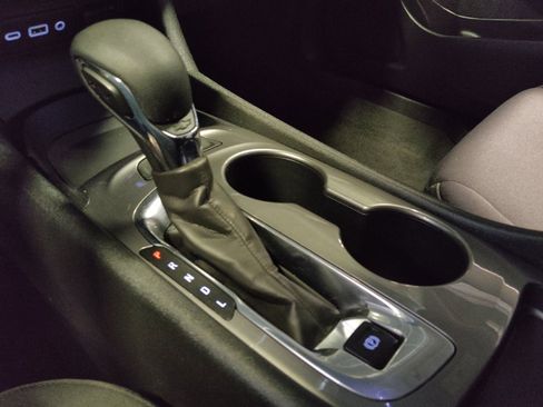 Used 2025 Chevrolet Malibu LS FWD image 26