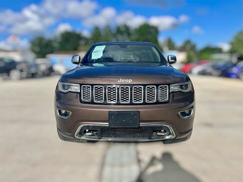 Used 2018 Jeep Grand Cherokee Overland AWD/4WD image 2