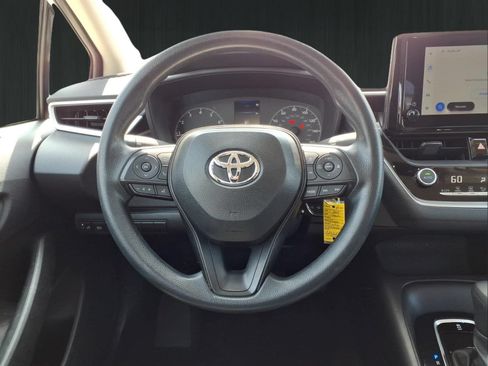 Used 2025 Toyota Corolla LE FWD image 21