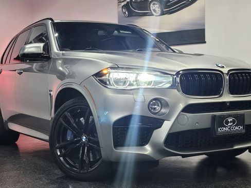 Used 2018 BMW X5 M w/ Executive Package image 3
