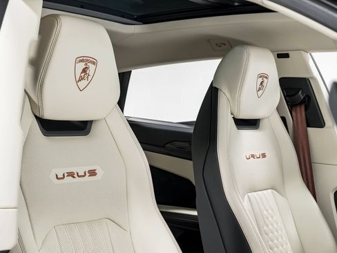 Used 2024 Lamborghini Urus S AWD/4WD image 39