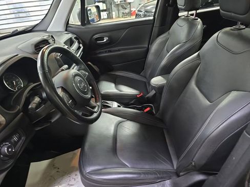 Used 2019 Jeep Renegade Limited w/ Trailer Tow Group image 17