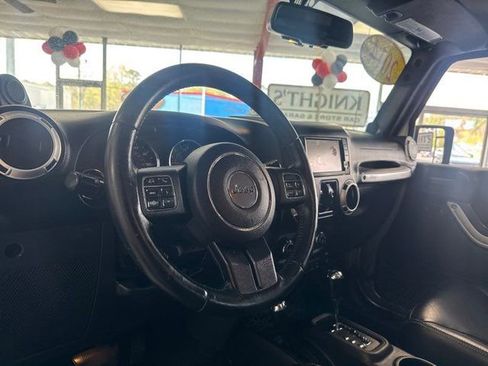 Used 2014 Jeep Wrangler Unlimited Sahara w/ Dual Top Group image 9