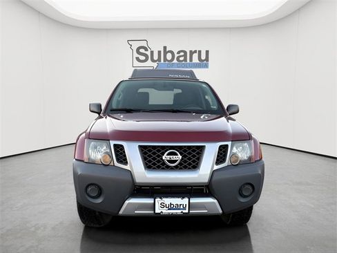 Used 2015 Nissan Xterra S image 2