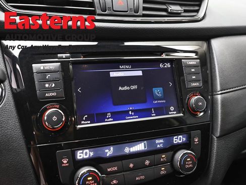 Used 2020 Nissan Rogue SV AWD/4WD image 19