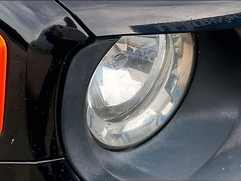 Used 2016 Jeep Renegade Latitude image 27