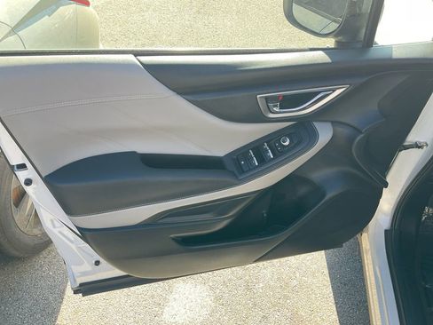 Used 2022 Subaru Forester Limited image 11