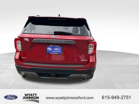 Certified 2022 Ford Explorer XLT w/ Equipment Group 202A AWD/4WD image 4