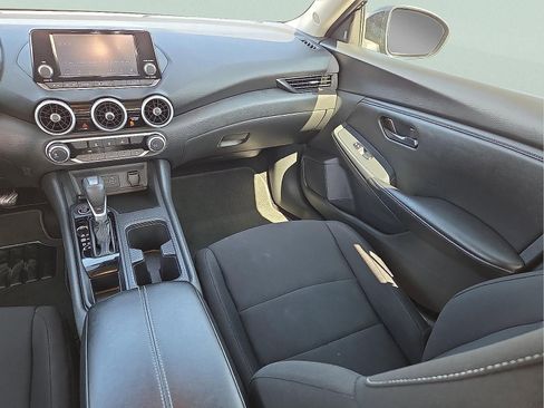 Used 2025 Nissan Sentra S image 12