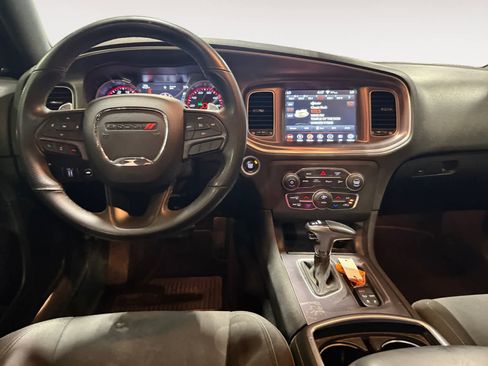Used 2019 Dodge Charger GT RWD image 11