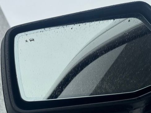 Used 2024 Chevrolet Silverado 1500 ZR2 w/ Technology Package AWD/4WD image 21