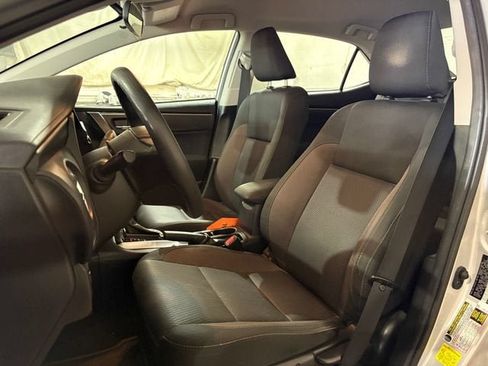 Certified 2018 Toyota Corolla LE FWD image 5