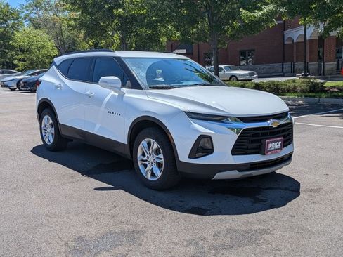 Used 2019 Chevrolet Blazer LT FWD image 3