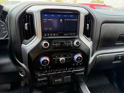 Used 2021 GMC Sierra 1500 SLT AWD/4WD image 30
