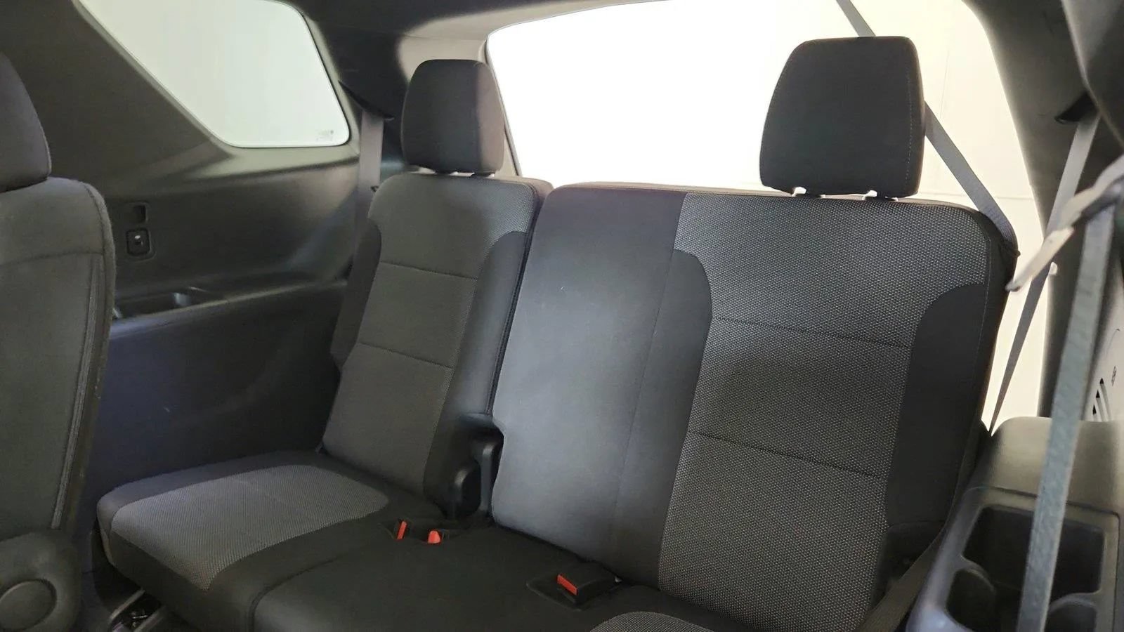 Used 2023 Chevrolet Traverse LT FWD image 35