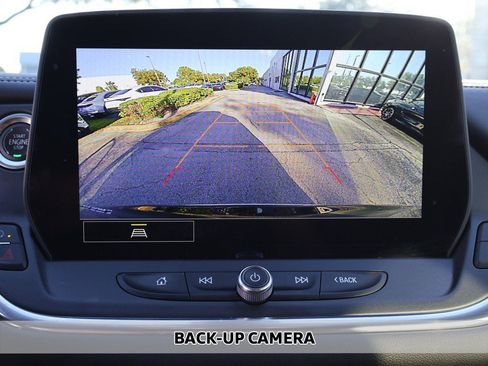 Used 2023 Chevrolet Blazer LT image 4