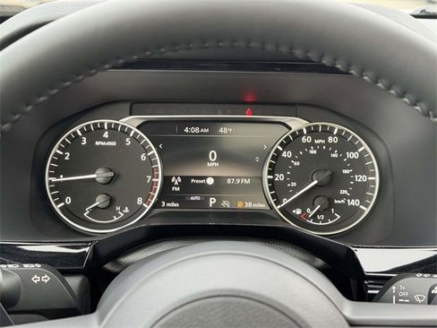 New 2025 Nissan Pathfinder SV w/ SV Premium Package image 24