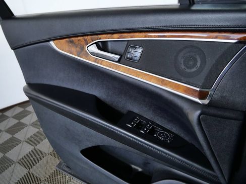 Used 2018 Lincoln MKX Reserve w/ Lincoln MKX Climate Package AWD/4WD image 27