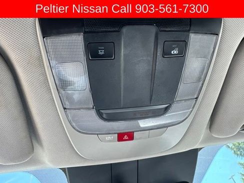 Used 2025 Kia Sorento LX FWD image 19