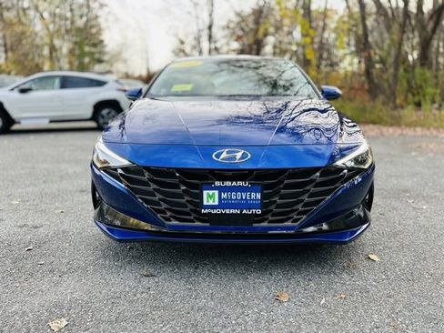 Used 2023 Hyundai Elantra Limited image 2