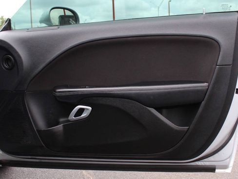 Used 2021 Dodge Challenger SXT RWD image 10