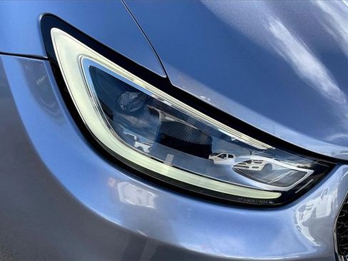 Used 2021 Chrysler Pacifica Touring-L image 31