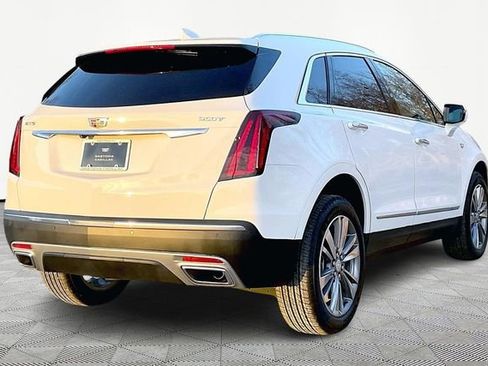 Used 2025 Cadillac XT5 Premium Luxury image 5
