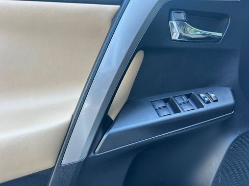 Used 2016 Toyota RAV4 XLE image 12