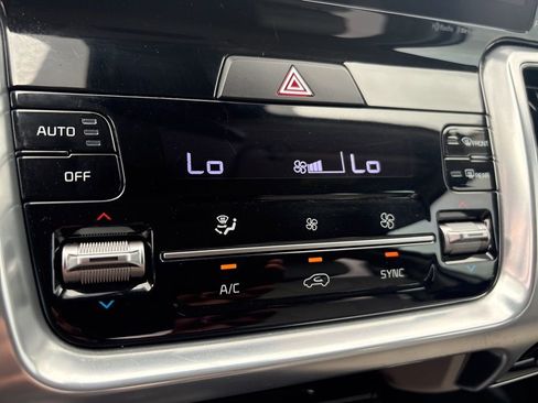 Used 2023 Kia Sorento SX image 15